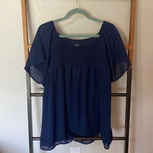 Navy Flowy top